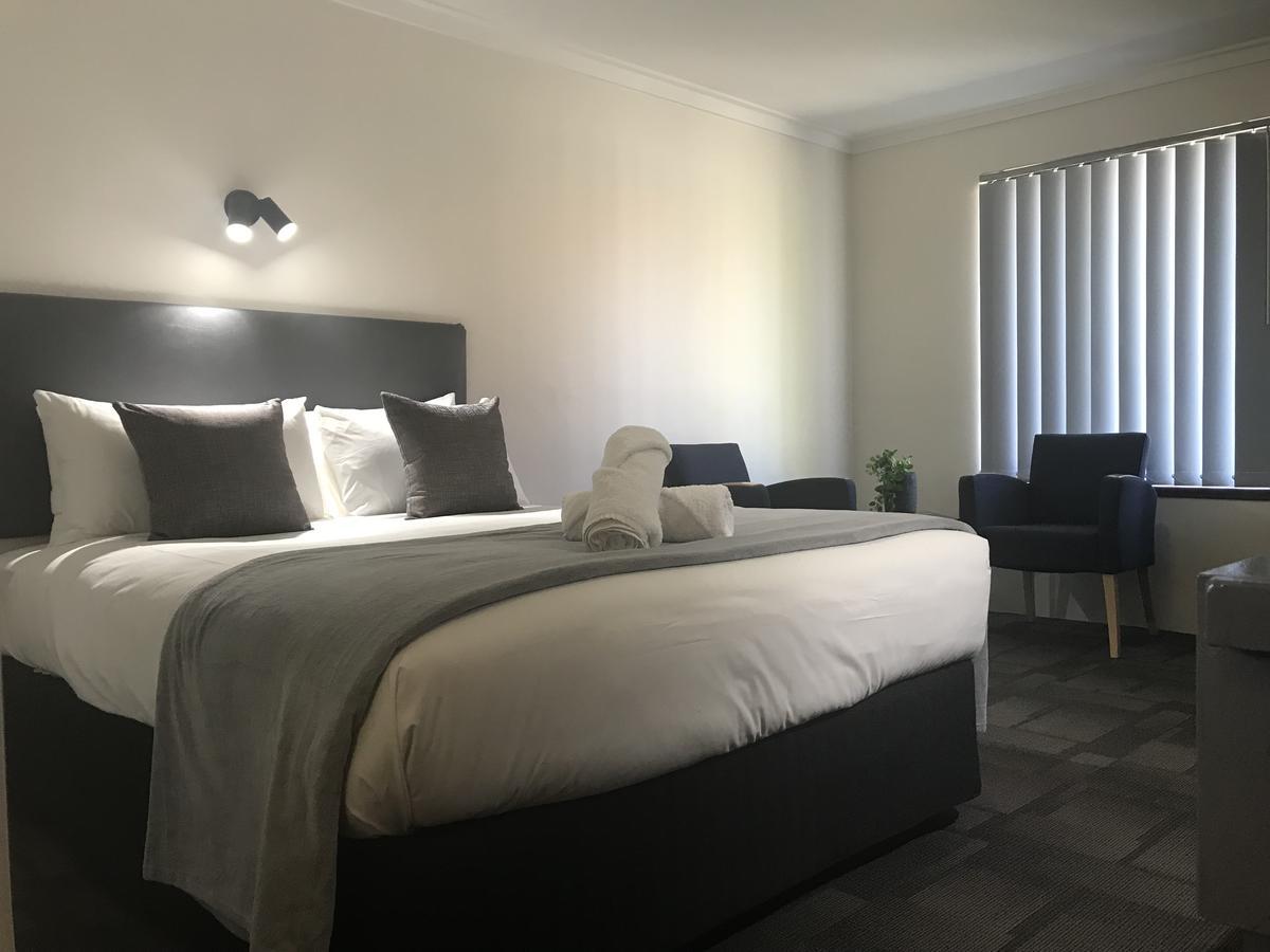 Hotel Clipper Rockingham Bagian luar foto